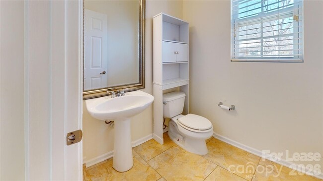 Building Photo - 2102 Big Pine Dr