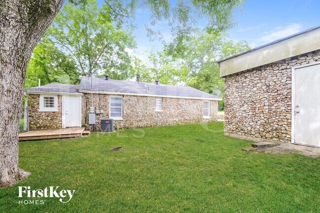 Building Photo - 314 Polly Reed Rd NE