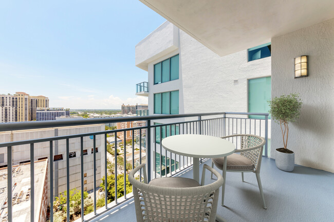 Private balcony - Avalon West Palm Beach