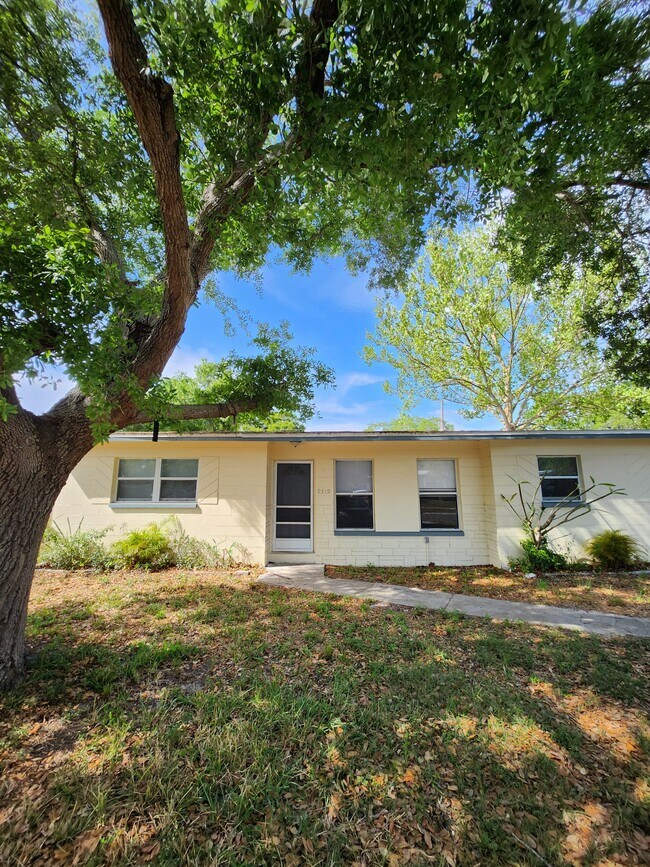 Building Photo - 9319 91 TER SEMINOLE