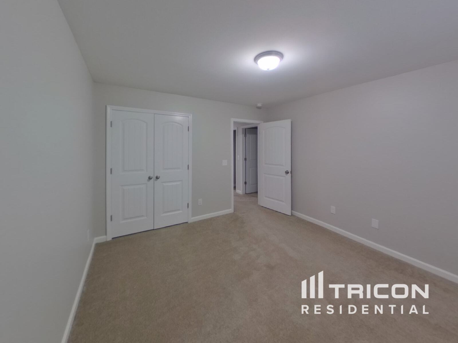 Building Photo - 313 Fairford Rd