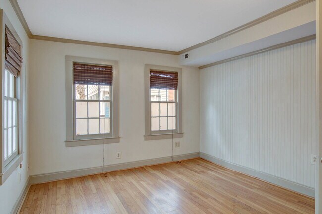Building Photo - 38 Ashe St