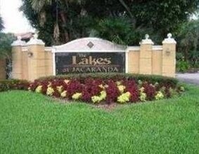 Building Photo - 10773 Cleary Blvd
