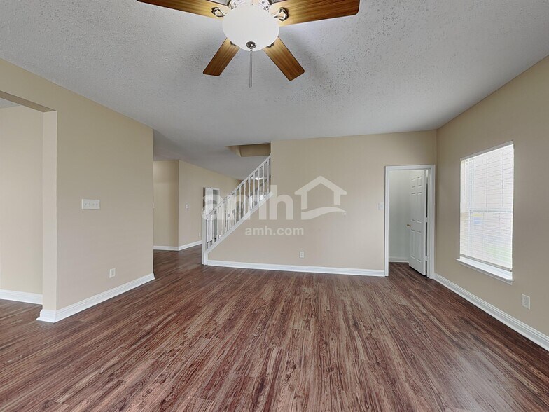 Building Photo - 12587 Majestic Way