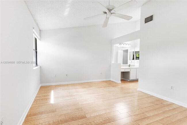 Building Photo - 104 NW 98th Terrace