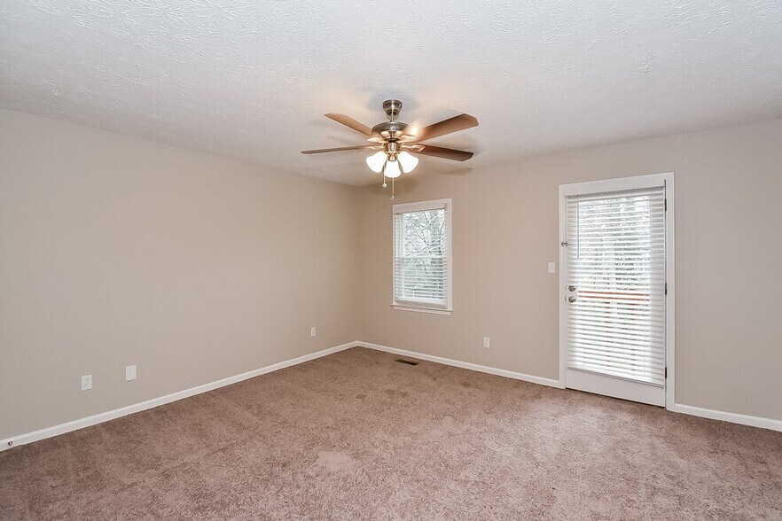 Building Photo - 3258 Willa Way