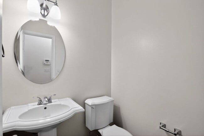 Building Photo - 3734 Hastings Ct