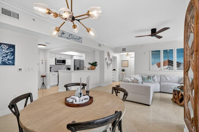 Building Photo - 675 NW Flagler Ave