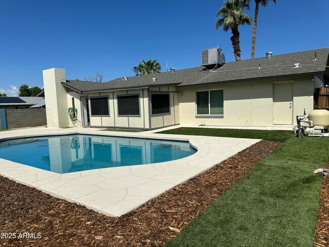 Building Photo - 4639 W Ruth Ave