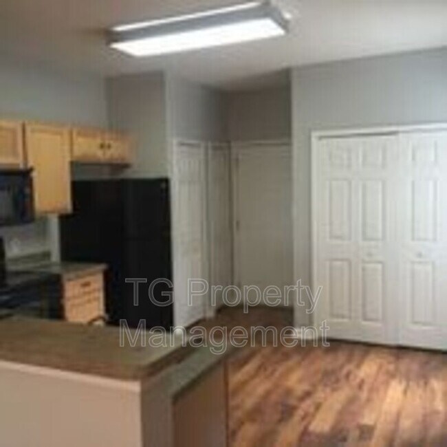 Building Photo - 771 Scrub Jay Dr