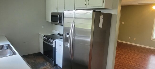 Building Photo - 3 BR - 2 BA Ranch in Garner