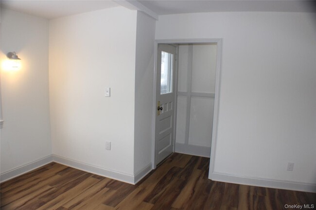 Building Photo - 1710 NY-300