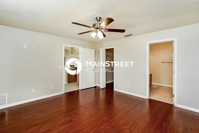 Building Photo - 3 Bedroom Pet-Friendly Home in Port St. Lucie, FL with Main Street Renewal