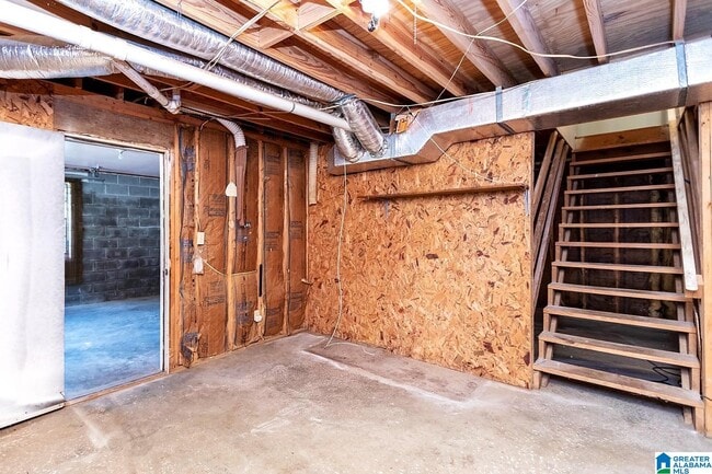 Building Photo - 203 Winterhaven Dr