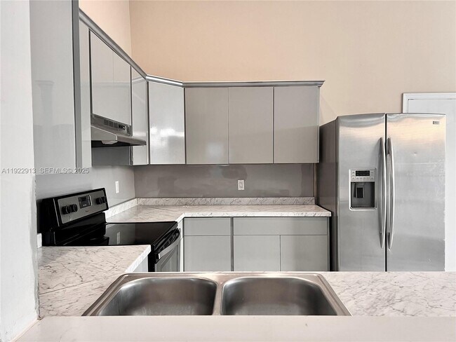 Building Photo - 1701 SW 83rd Terrace