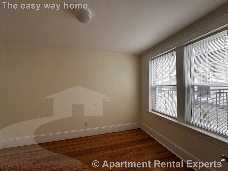 Building Photo - 156-158 Summer St Unit #315