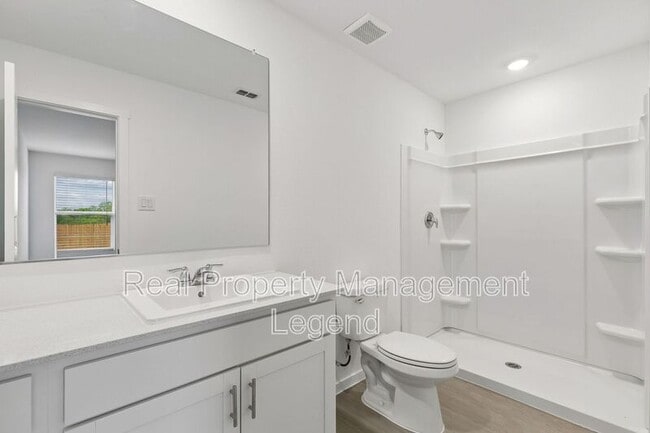 Building Photo - 216 Asterwood Ln