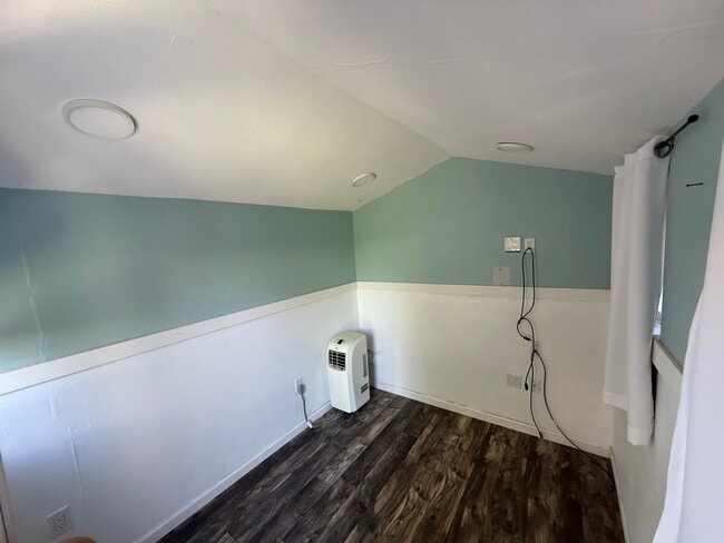 Building Photo - 9644 Crisswell Dr