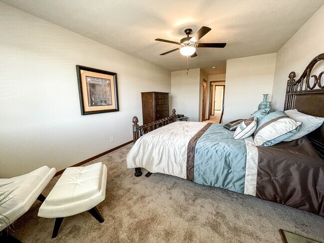 Primary Photo - SW Village Heights