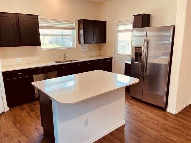 Building Photo - 112 Wind Flower Ln