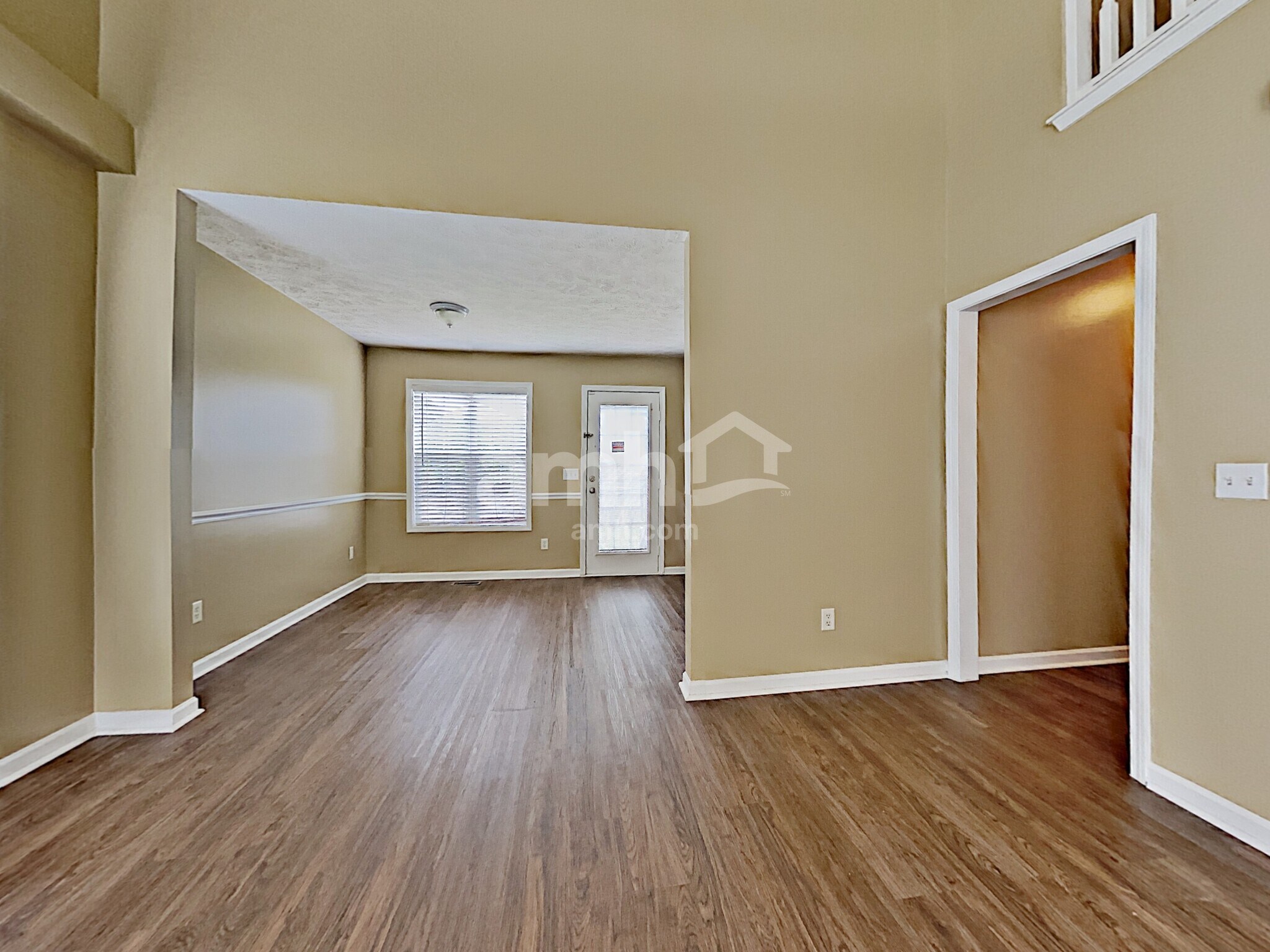 Building Photo - 1103 Bolton Dr