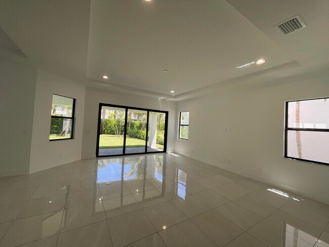 Building Photo - 13575 Artisan Cir
