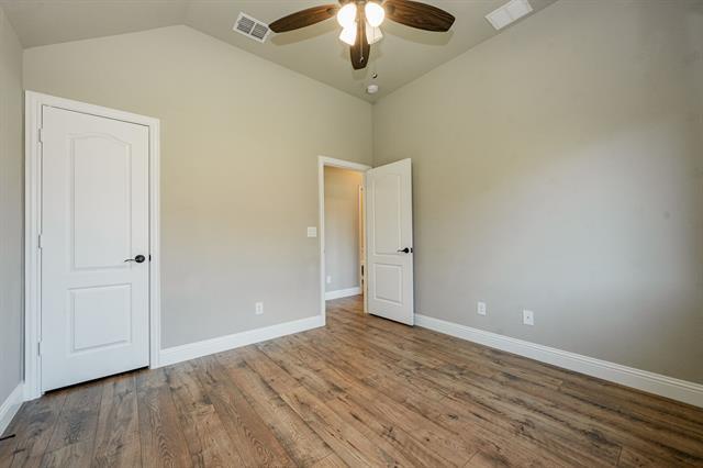 Building Photo - 920 Baldcypress Dr