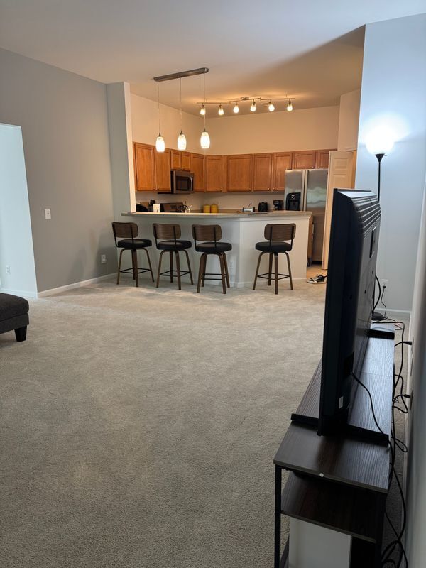 Building Photo - 2768 S Knightsbridge Cir