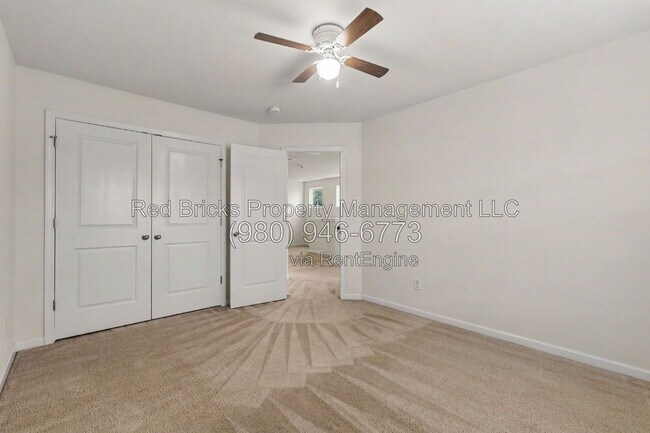 Building Photo - 13431 Savannah Point Dr