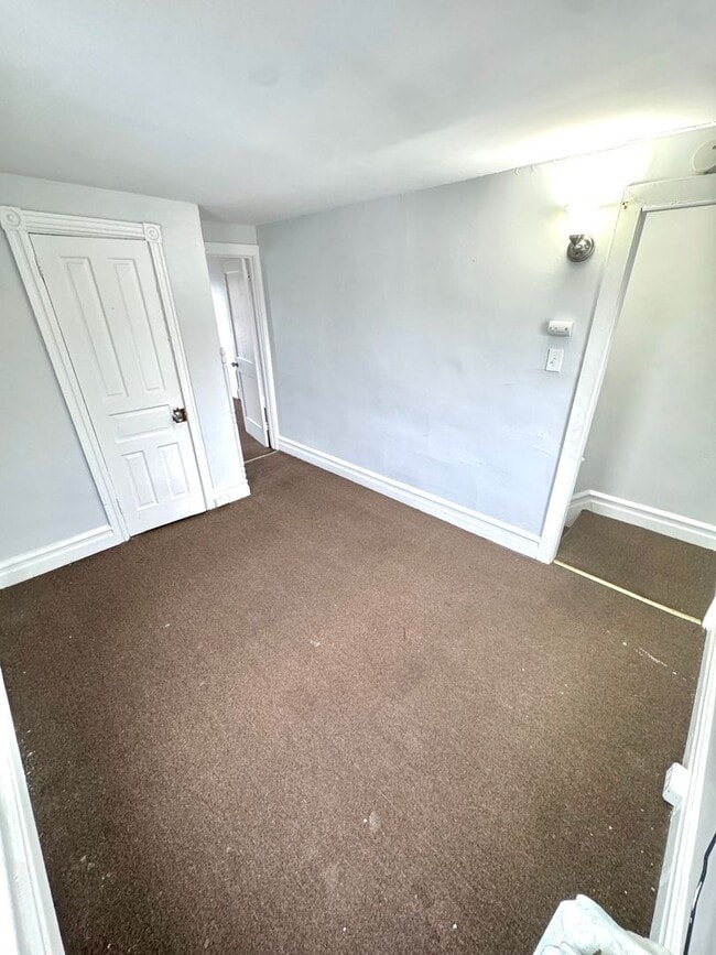 Building Photo - 924 W Turner St