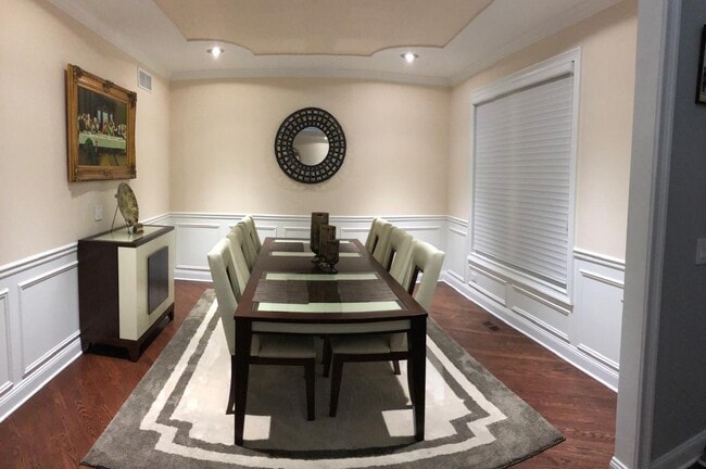 Building Photo - 2727 Sweetbroom Ct