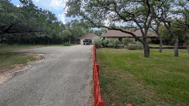 Building Photo - 2738 Oak Haven