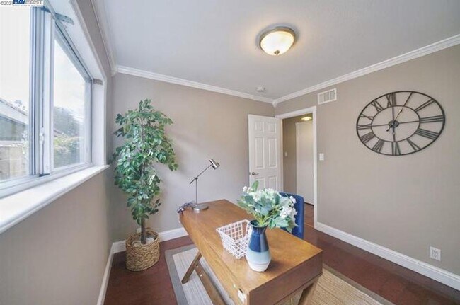 Building Photo - SERENE SYLVAN SANCTUARY - 4 Bed/2 Bath Home w/Private Pool - FREMONT