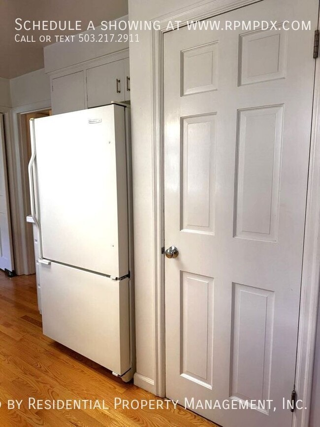 Building Photo - 1938 SW Edgewood Rd