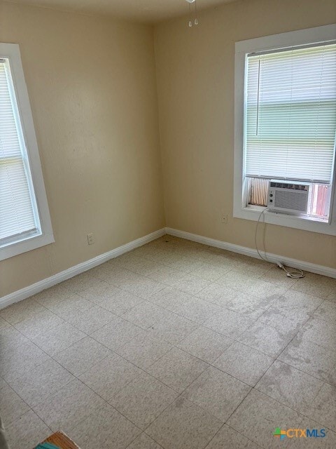 Building Photo - 808 Stetson Ave