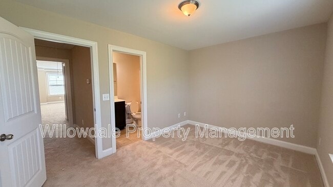 Building Photo - 525 Portstewart Dr