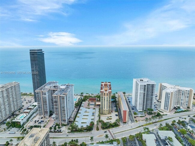 Building Photo - 2065 S Ocean Dr