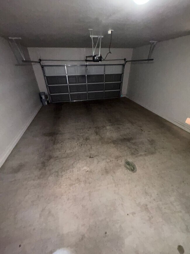 Building Photo - READY TO VIEW NOW-RARE FIND! Fireside at N...