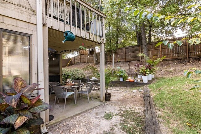 Building Photo - 2109 Defoors Ferry Rd NW