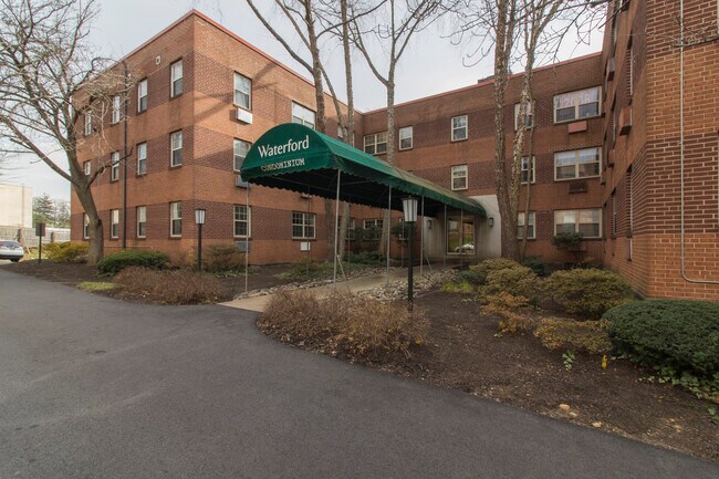 Primary Photo - 383 Lakeside Rd