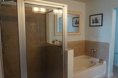 Building Photo - 777 N Ashley Dr