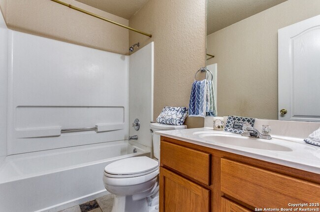 Building Photo - 8227 Maloy Manor