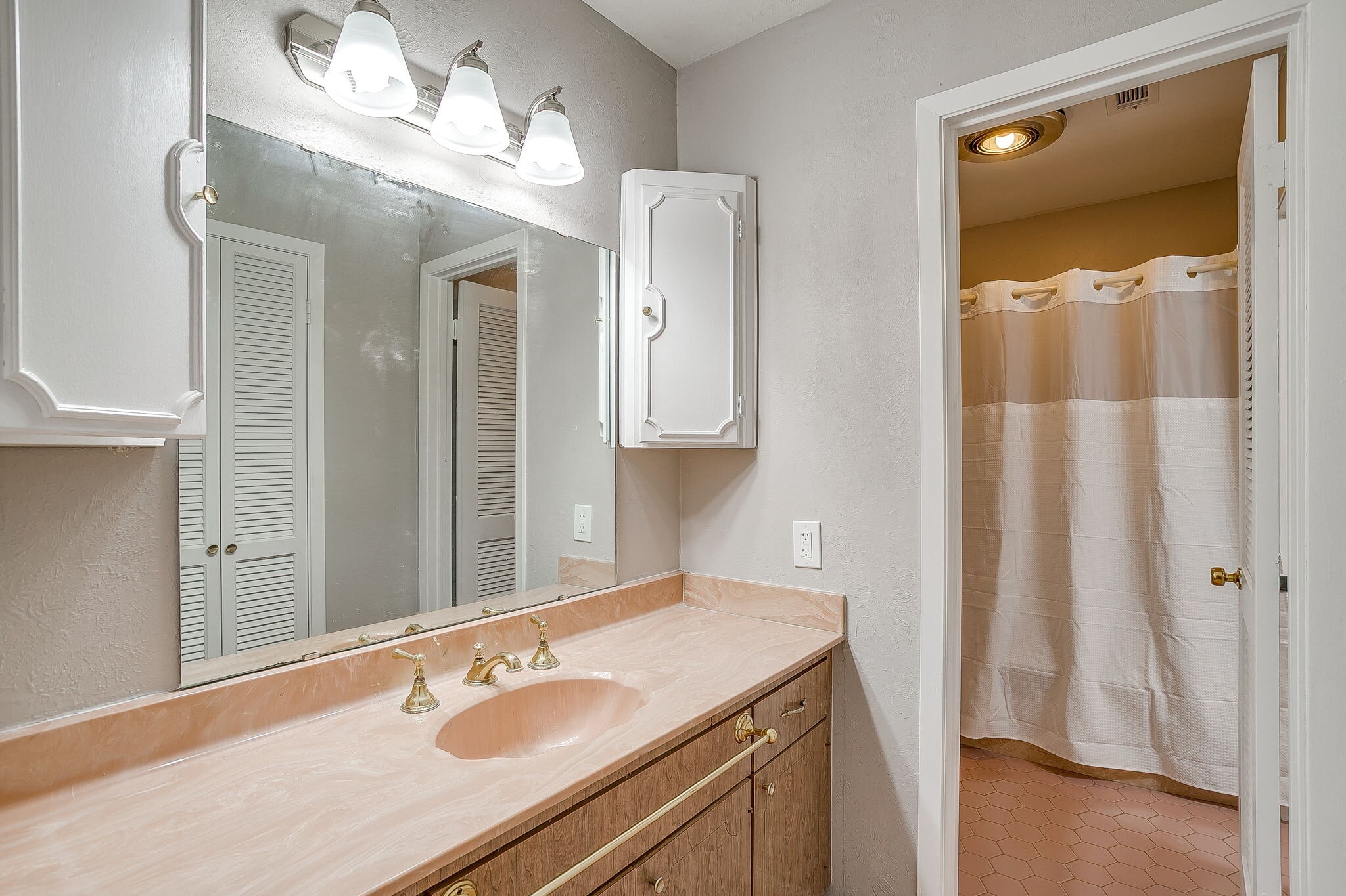 Building Photo - 1706 Larkspur Dr