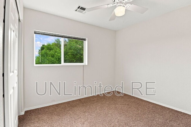 Building Photo - 9132 W Arden Ln