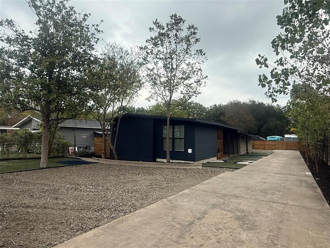 Building Photo - 5903 Nancy Dr