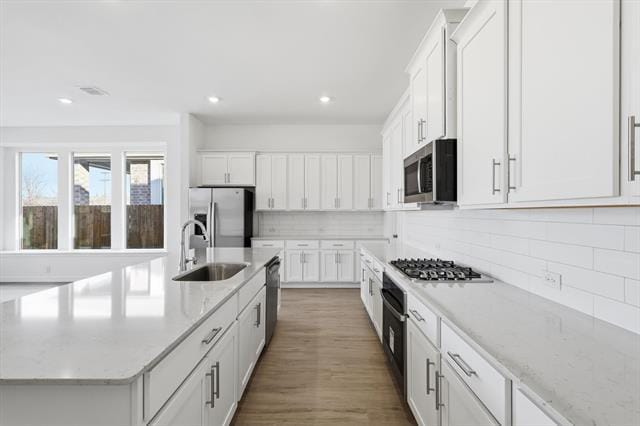 Building Photo - 1604 Adams Dr