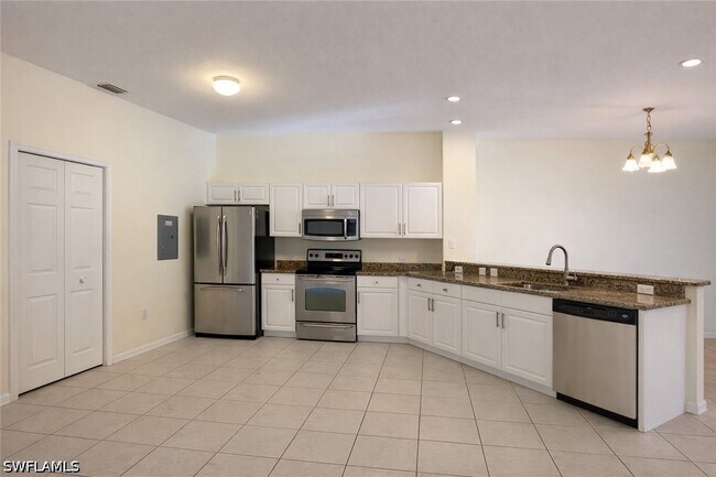 Building Photo - 10020 Heather Ln