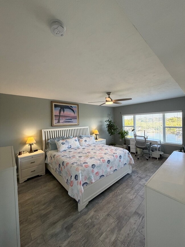 Building Photo - 428 Bouchelle Dr