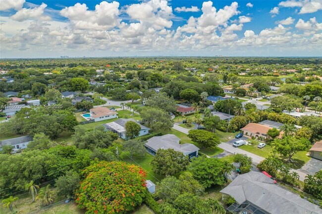 Building Photo - 17460 SW 85th Ave