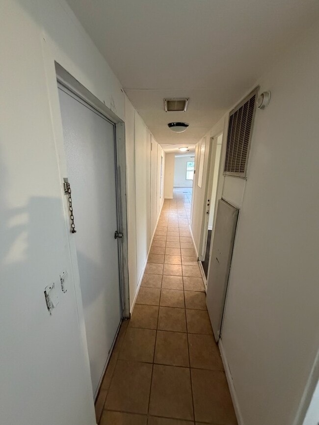 Building Photo - 8100 Yount Rd